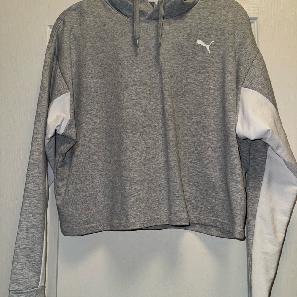 Cropped Puma Gray and White Hoodie